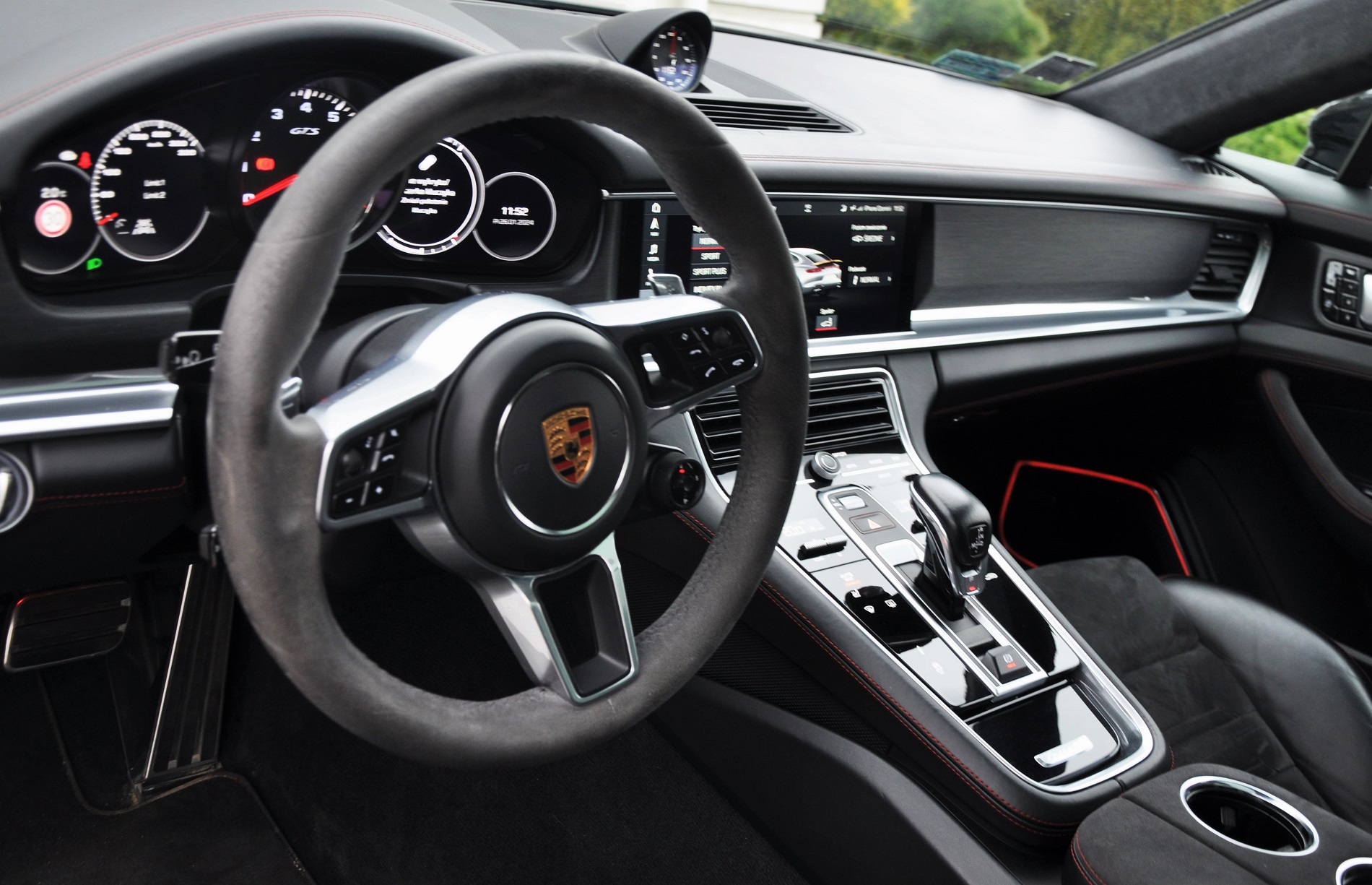 PORSCHE PANAMERA GTS 460 KM - obrazek 11