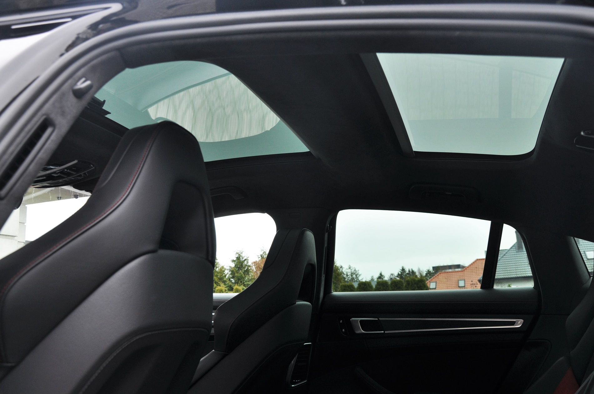 PORSCHE PANAMERA GTS 460 KM - obrazek 16