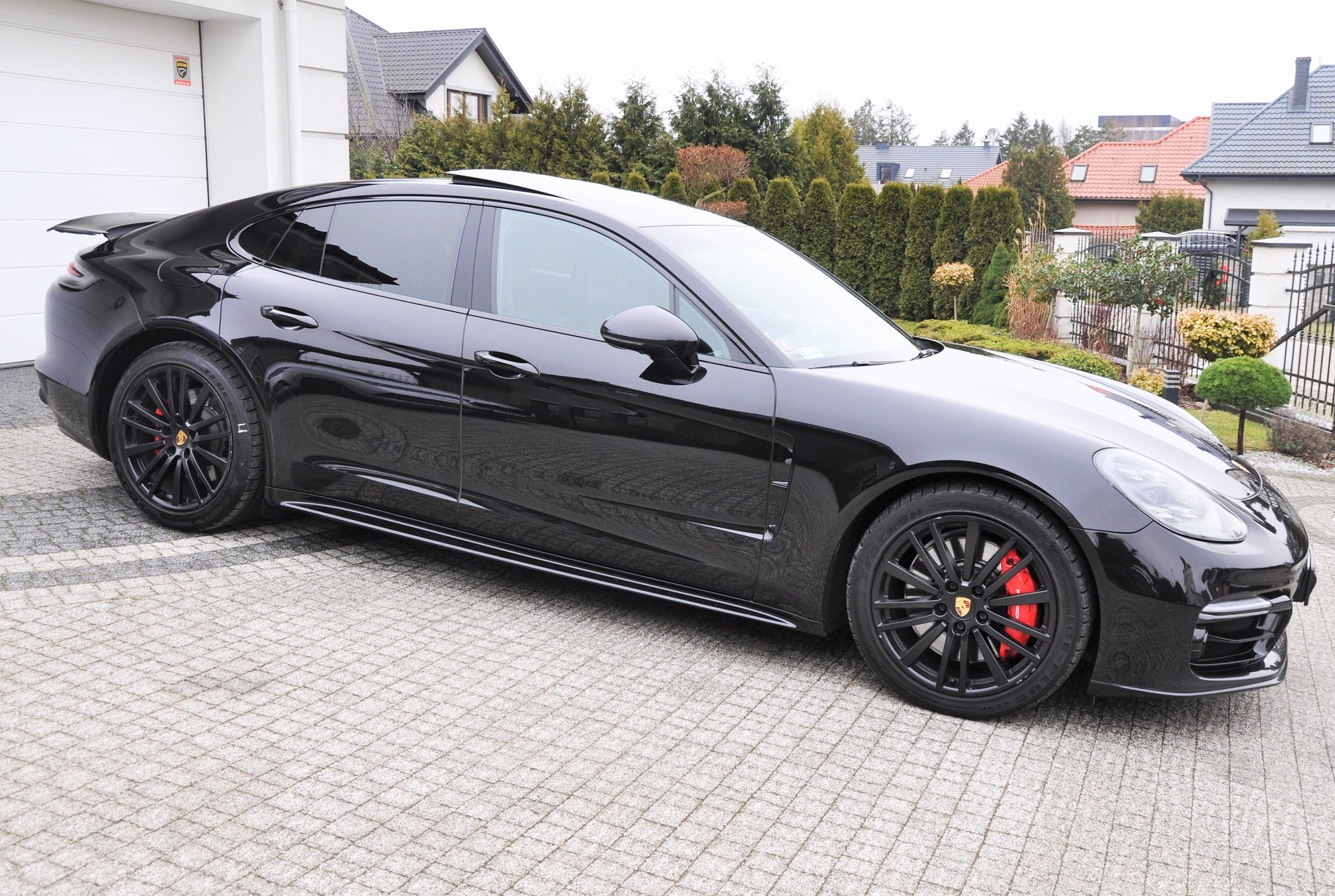 PORSCHE PANAMERA GTS 460 KM - obrazek 6