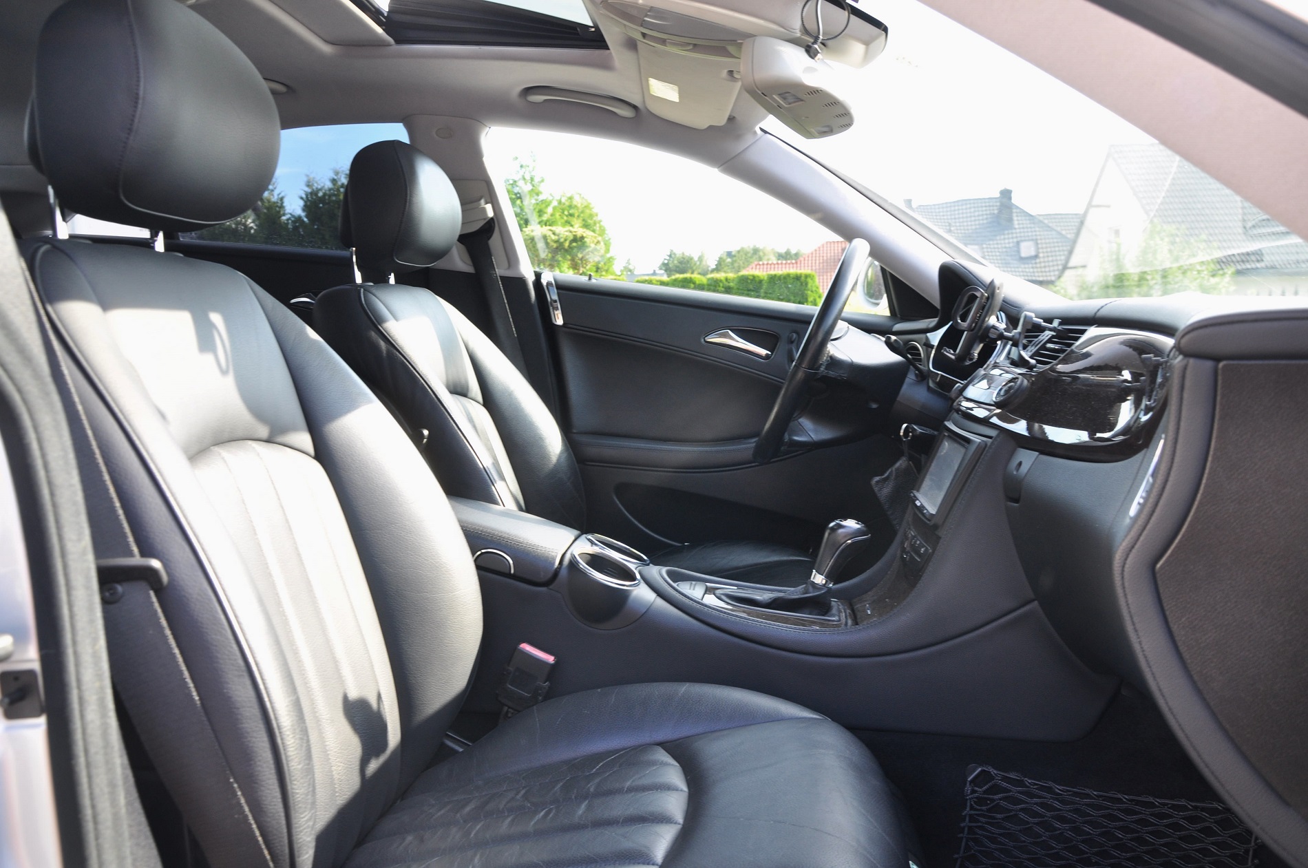 MERCEDES CLS 350 AMG 4 matic 272 KM - obrazek 16