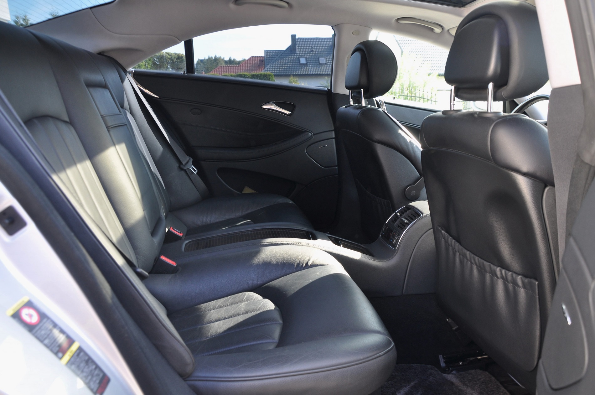 MERCEDES CLS 350 AMG 4 matic 272 KM - obrazek 18