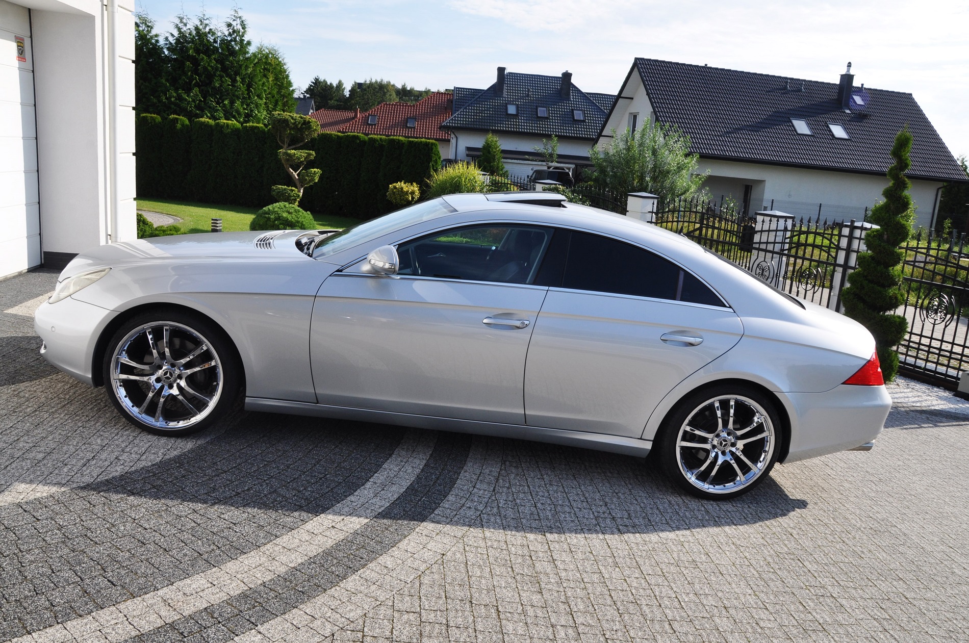 MERCEDES CLS 350 AMG 4 matic 272 KM - obrazek 7