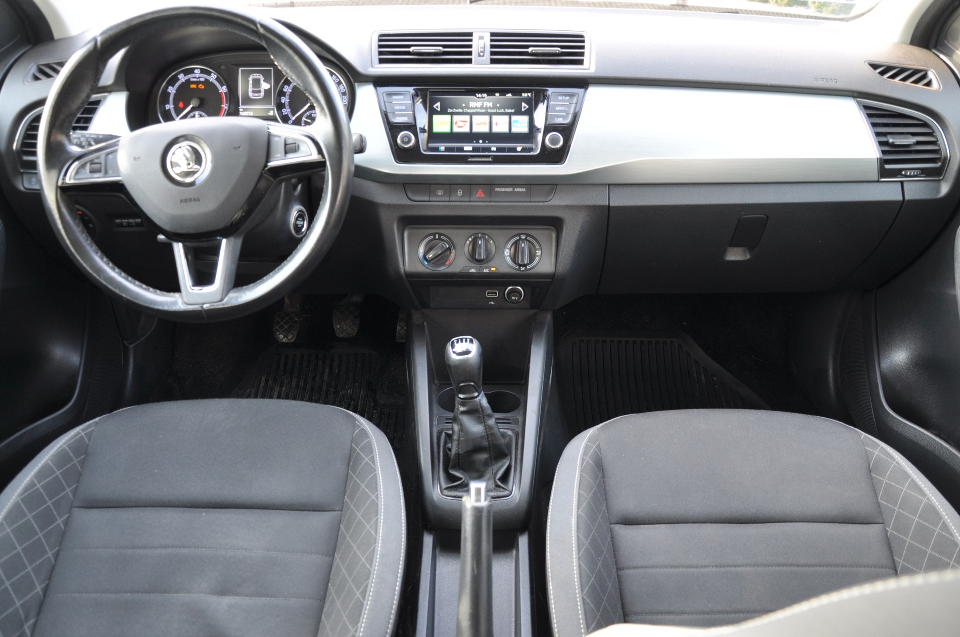 Skoda Fabia Kombi 1.0 TSI Ambition 95 KM - obrazek 12