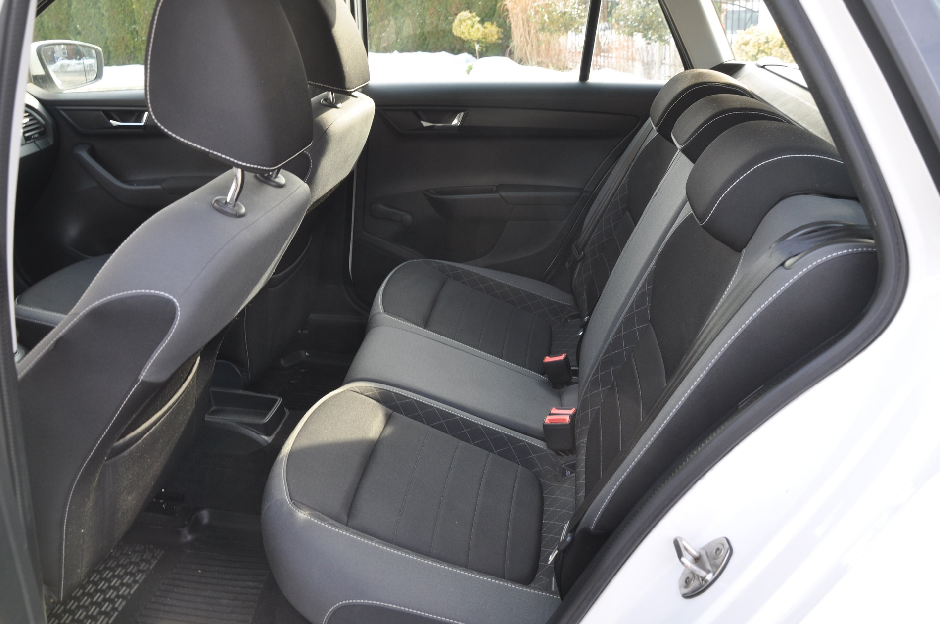 Skoda Fabia Kombi 1.0 TSI Ambition 95 KM - obrazek 14