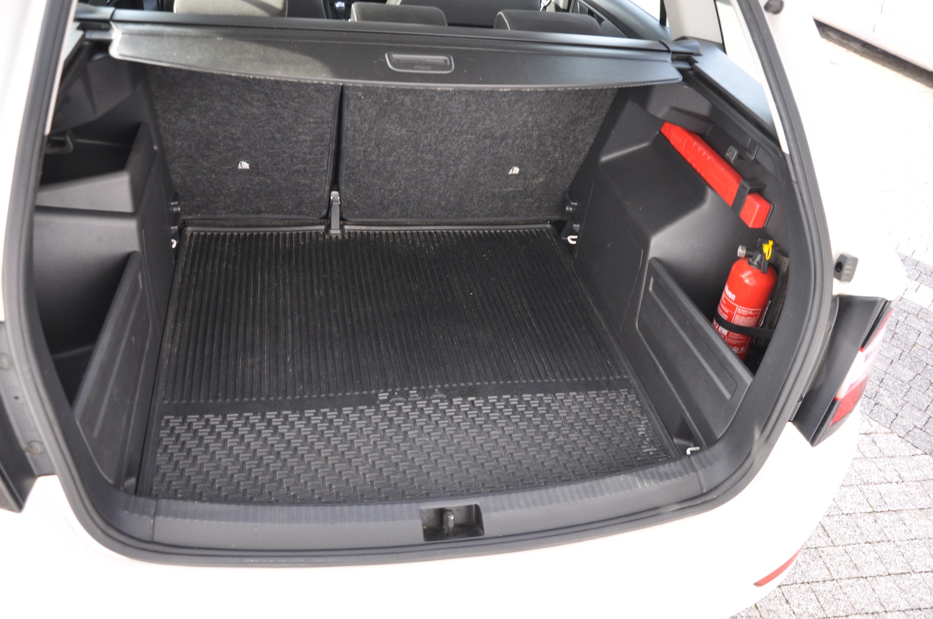 Skoda Fabia Kombi 1.0 TSI Ambition 95 KM - obrazek 24