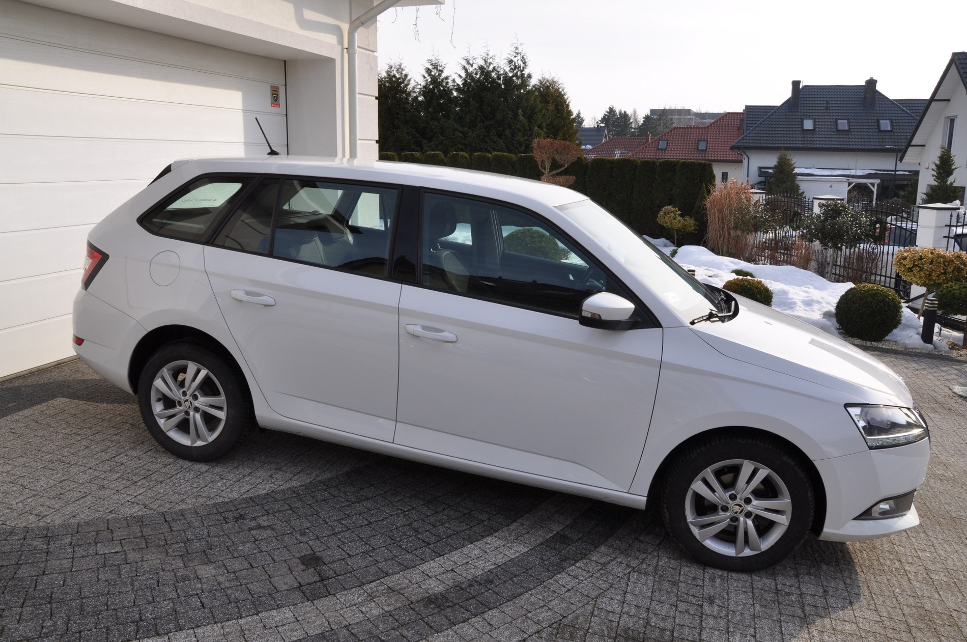 Skoda Fabia Kombi 1.0 TSI Ambition 95 KM - obrazek 6