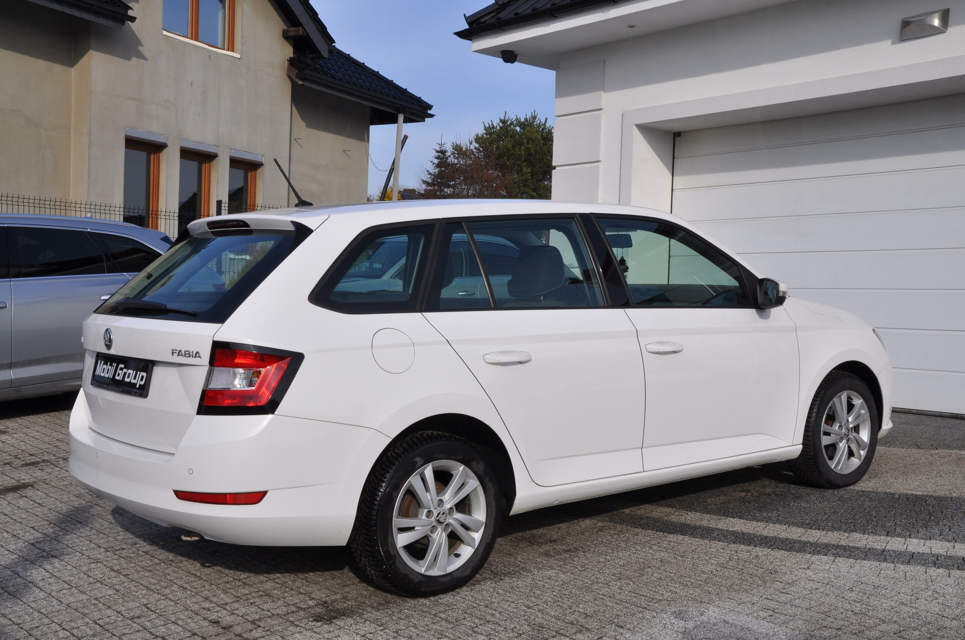 Skoda Fabia Kombi 1.0 TSI Ambition 95 KM - obrazek 8