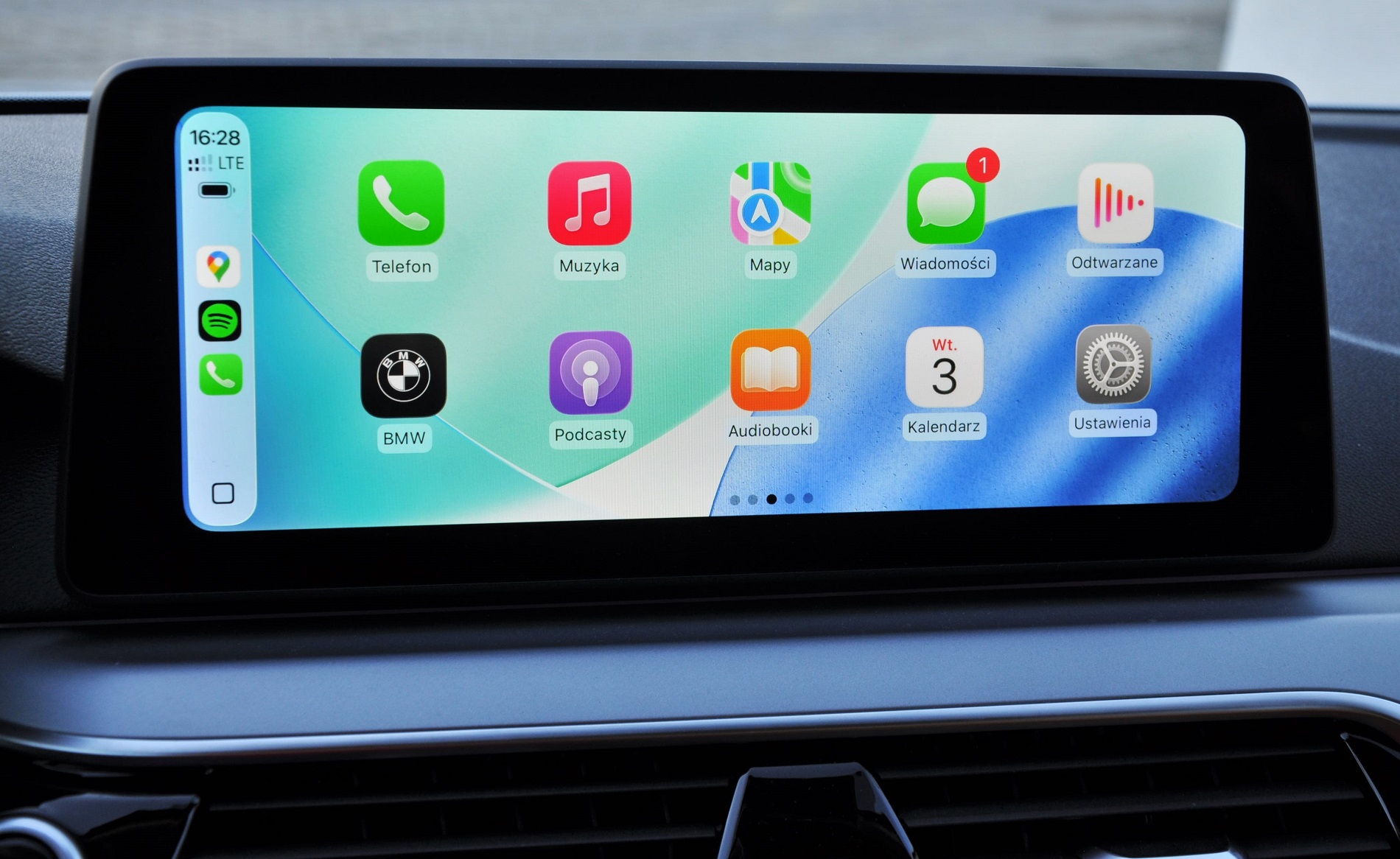 BMW 520D xDrive Touring 190 KM - obrazek 27