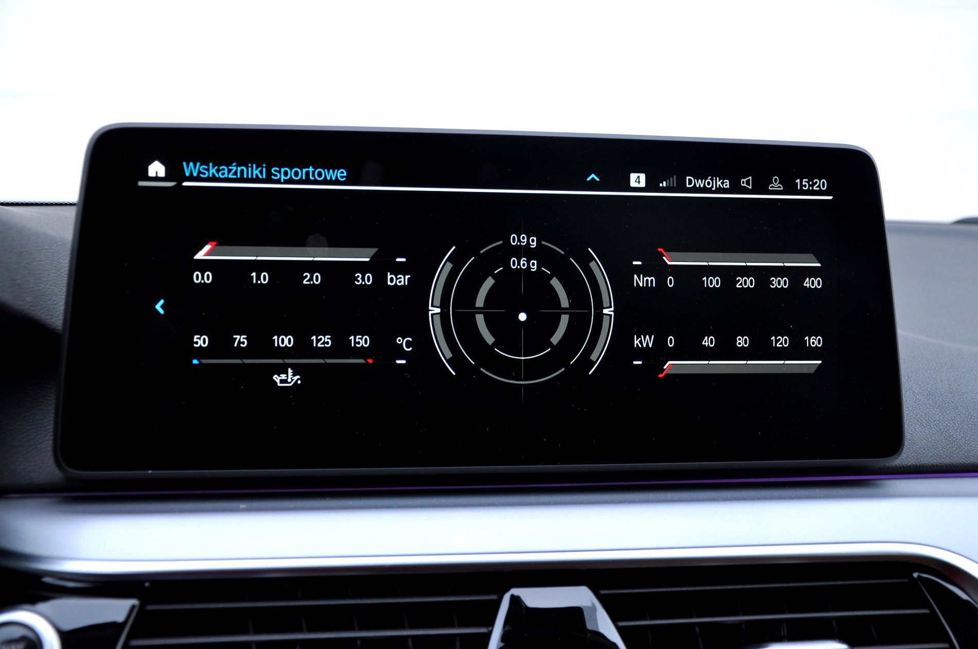 BMW 520D xDrive Touring 190 KM - obrazek 39