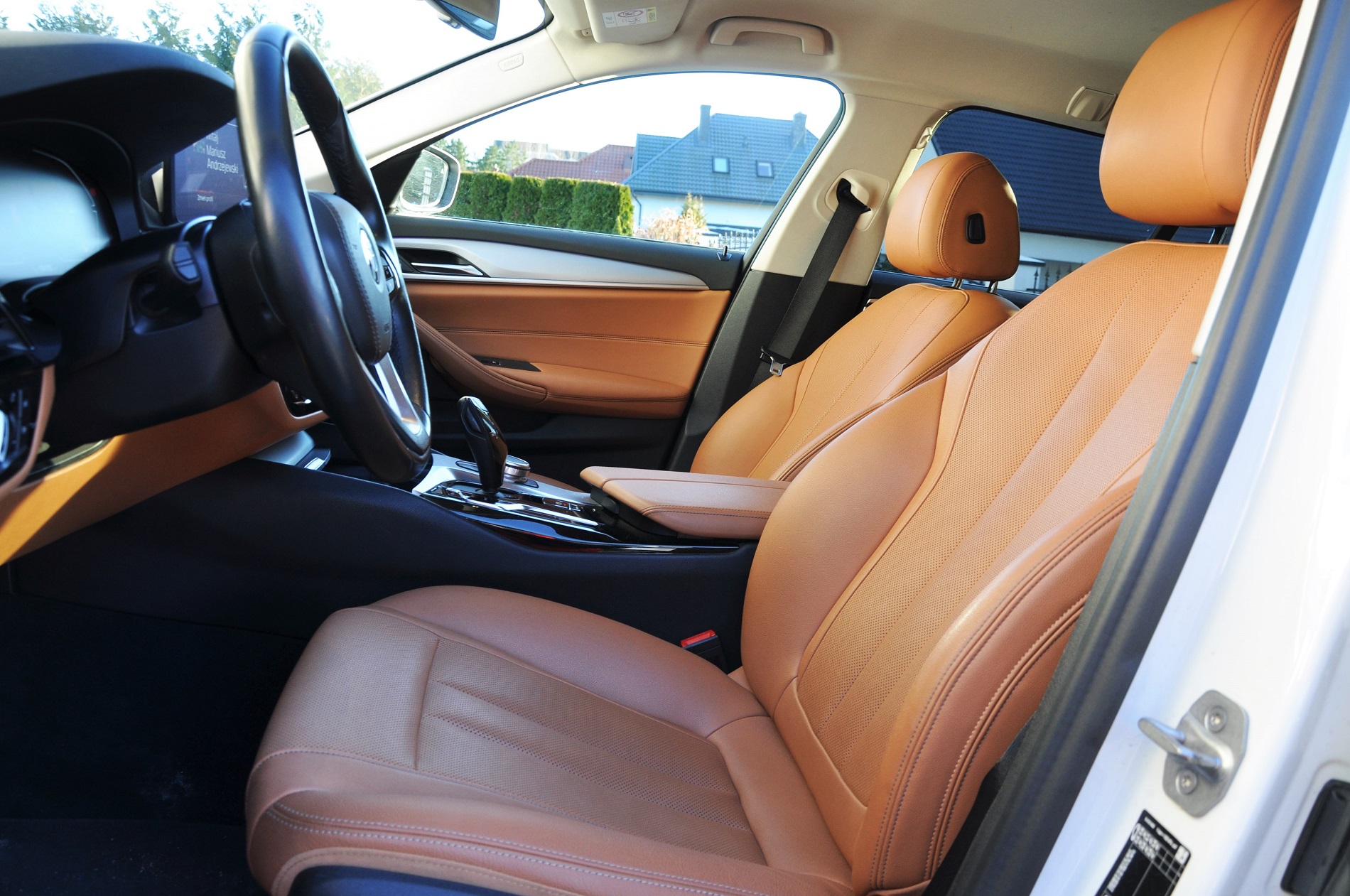 BMW 520D xDrive Touring 190 KM - obrazek 14