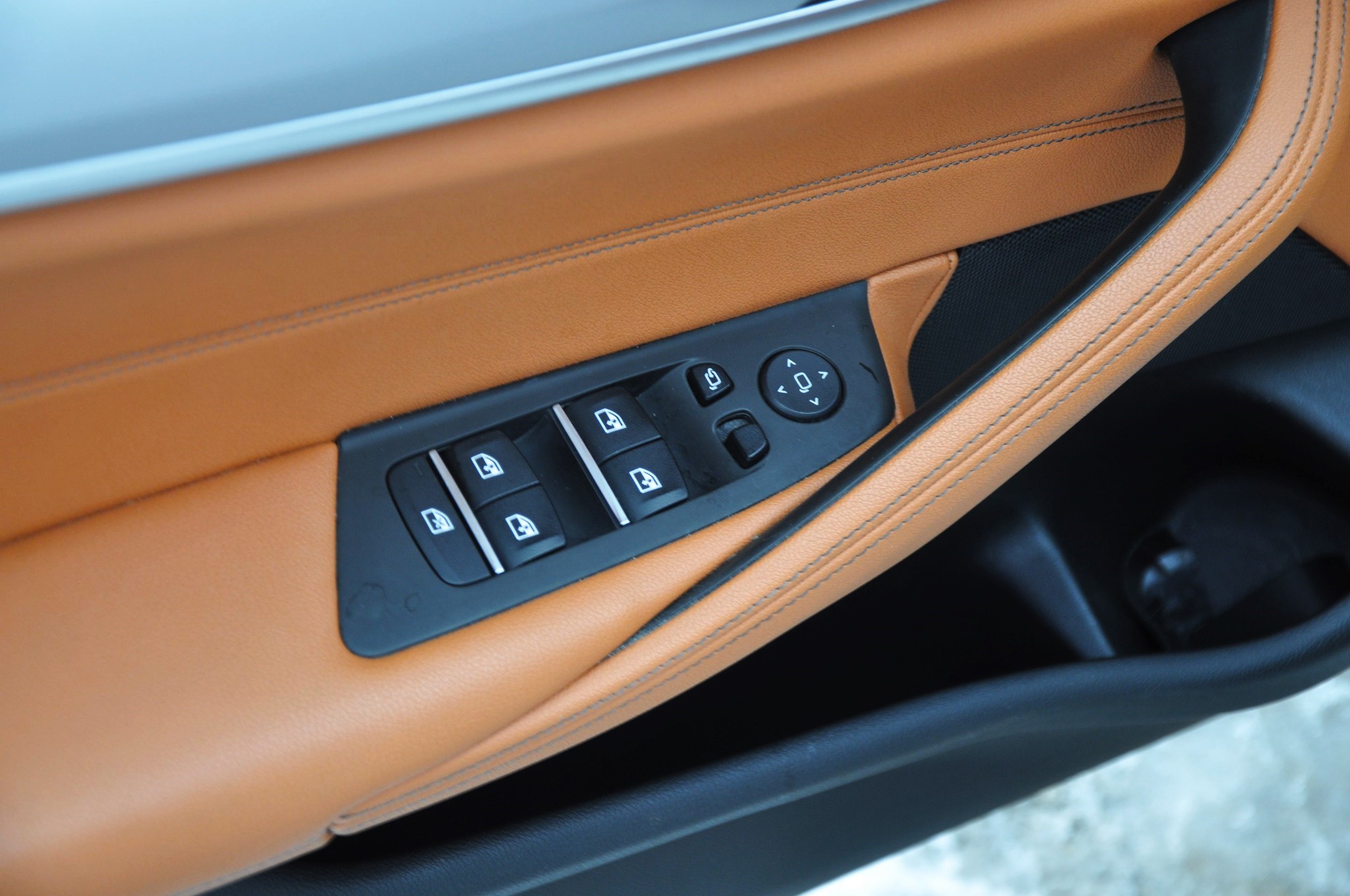 BMW 520D xDrive Touring 190 KM - obrazek 43