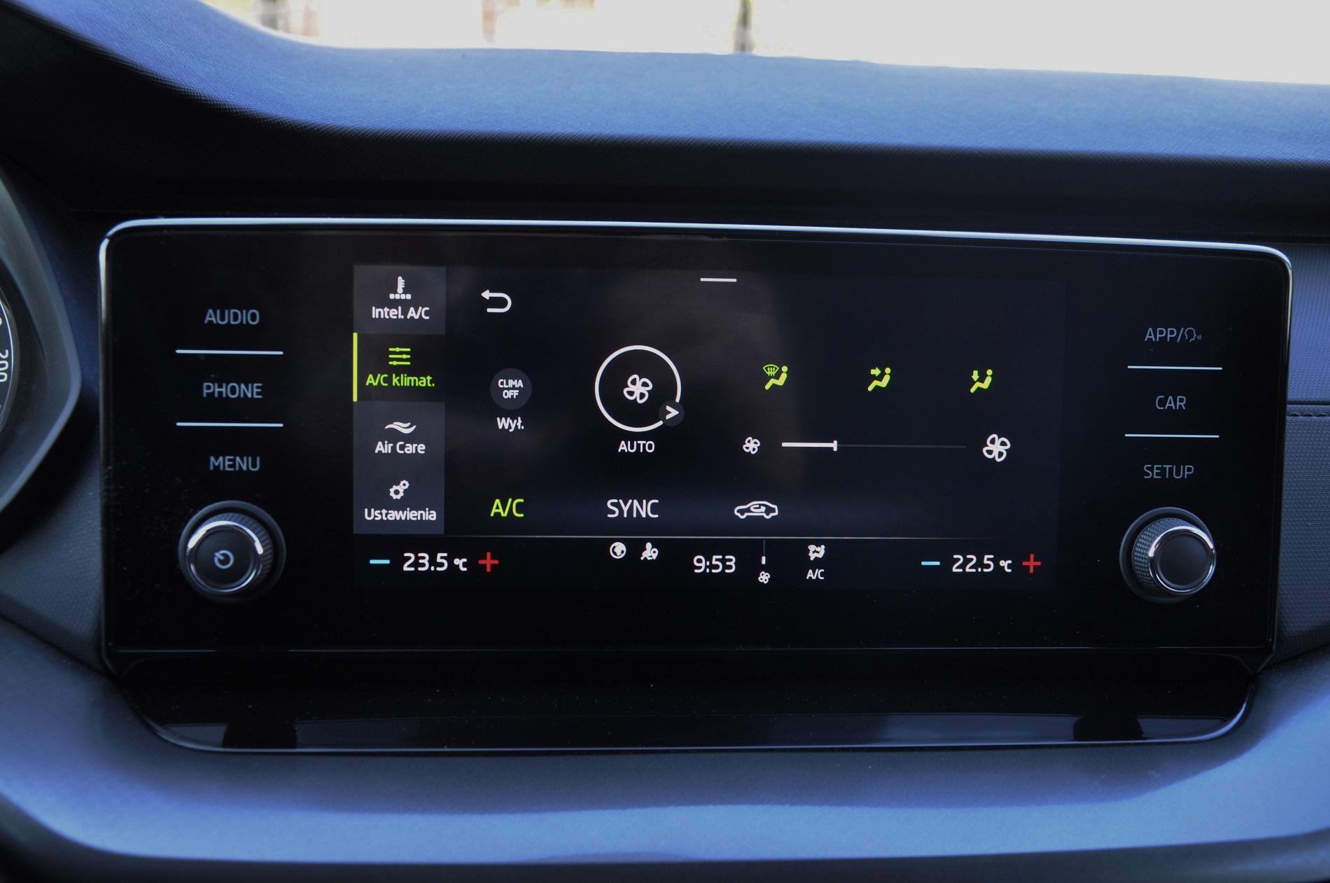 Skoda Octavia 1.0 TSI e-Tec Ambition DSG 110 KM - obrazek 27