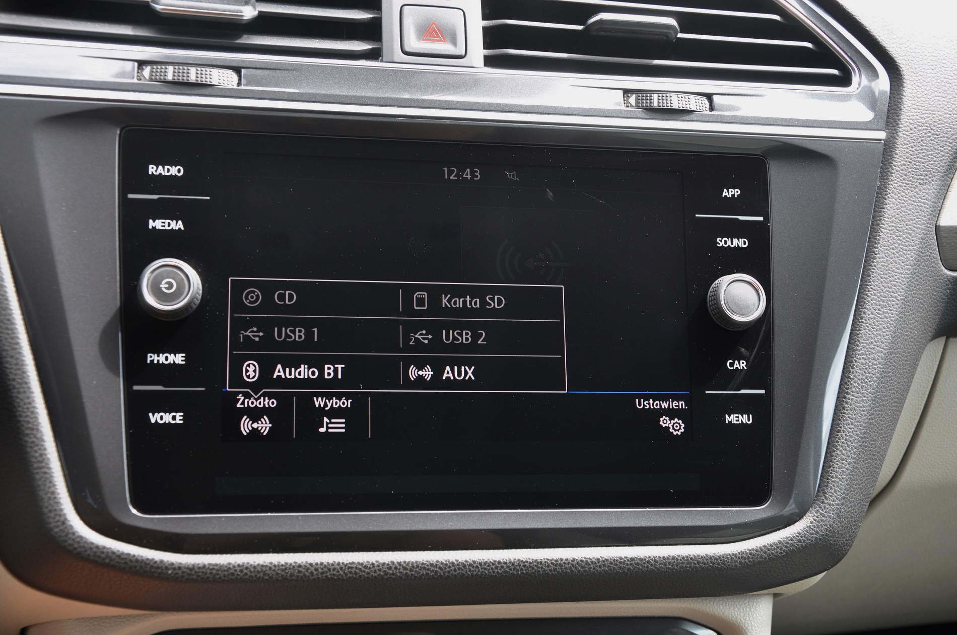 VW TIGUAN ALLSPACE 2.0 TDI Comfortline DSG 150 KM - obrazek 37