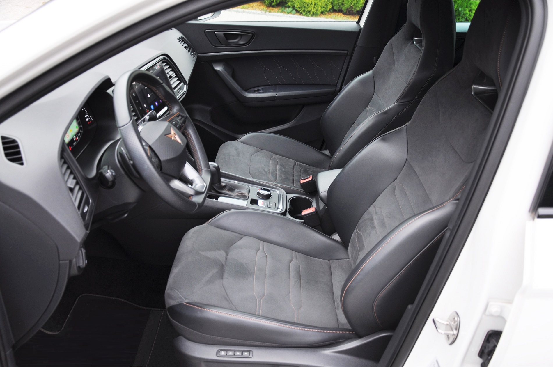 CUPRA ATECA 1.5 TSI DSG - obrazek 14