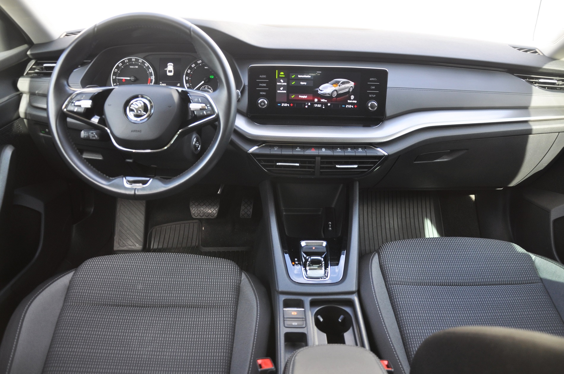 Skoda Octavia DSG 2.0 TDI Selection Ambition 115 KM - obrazek 12
