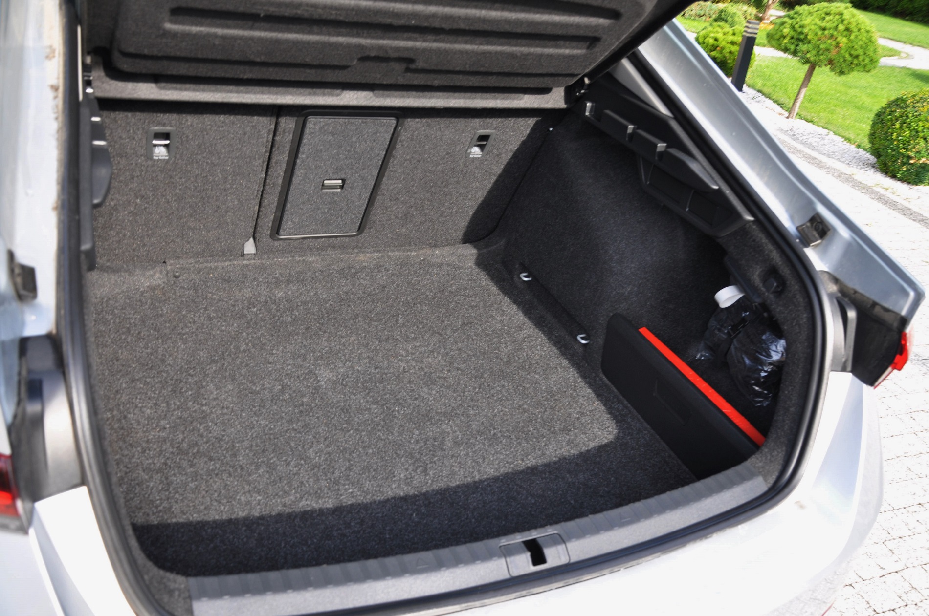 Skoda Octavia DSG 2.0 TDI Selection Ambition 115 KM - obrazek 36