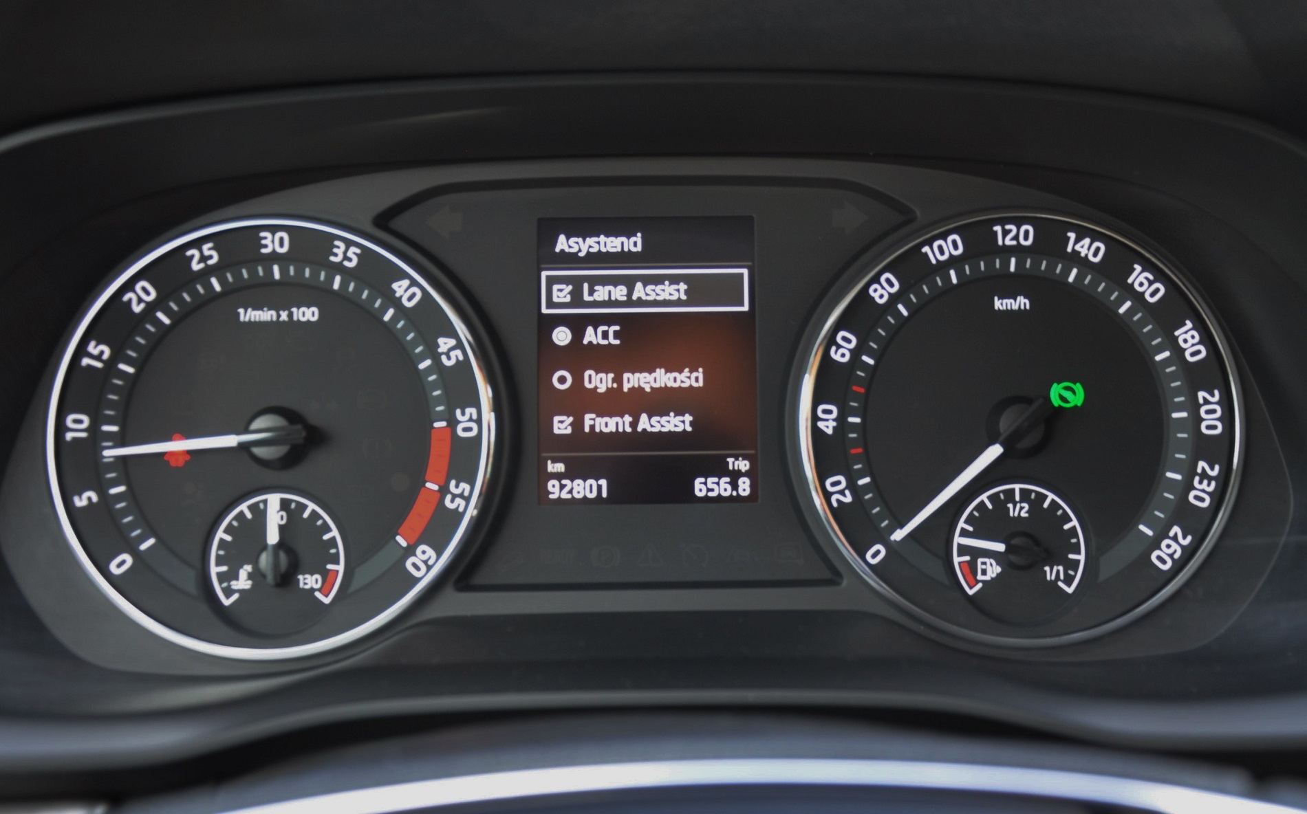 Skoda Octavia DSG 2.0 TDI Selection Ambition 115 KM - obrazek 38