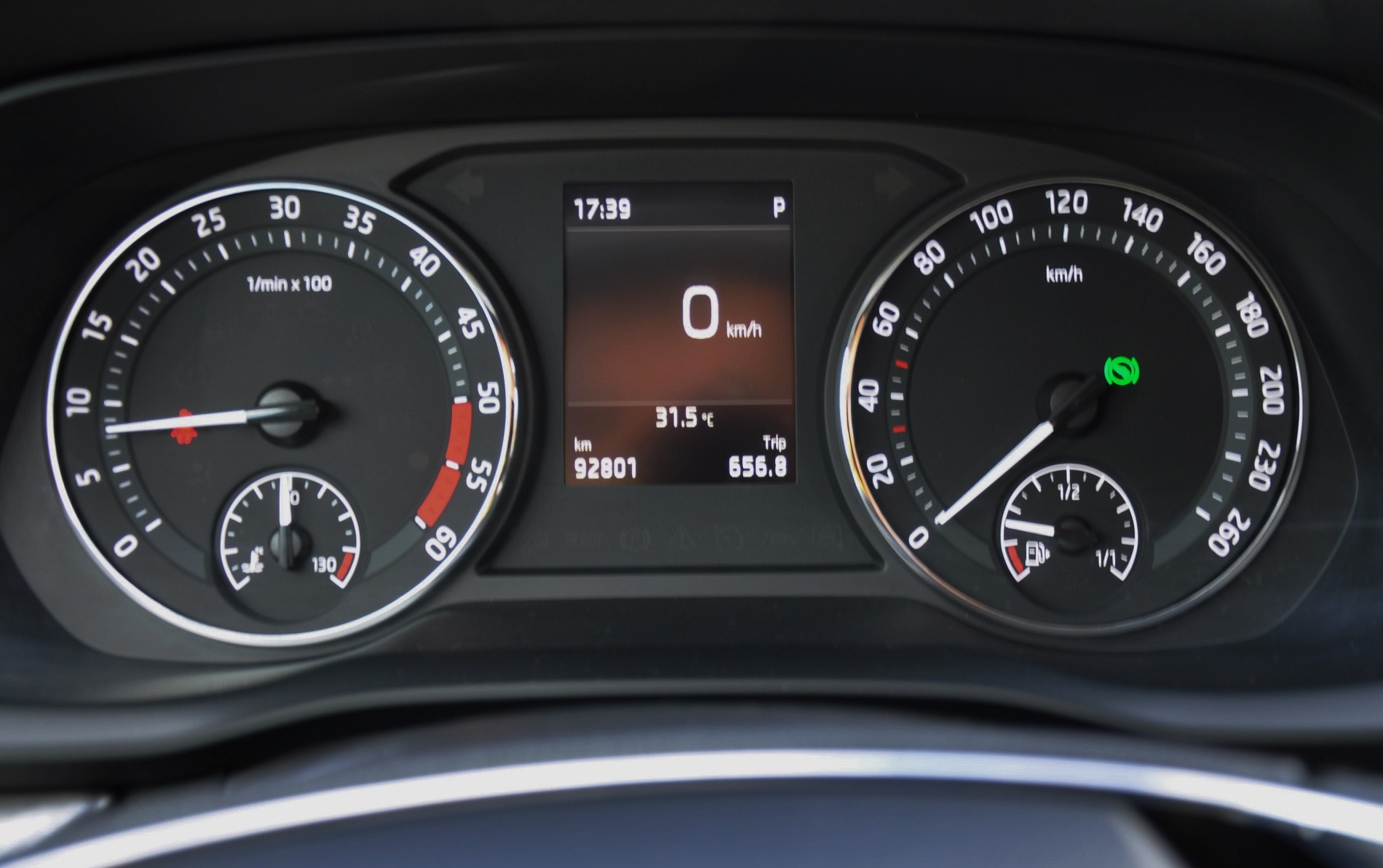 Skoda Octavia DSG 2.0 TDI Selection Ambition 115 KM - obrazek 39