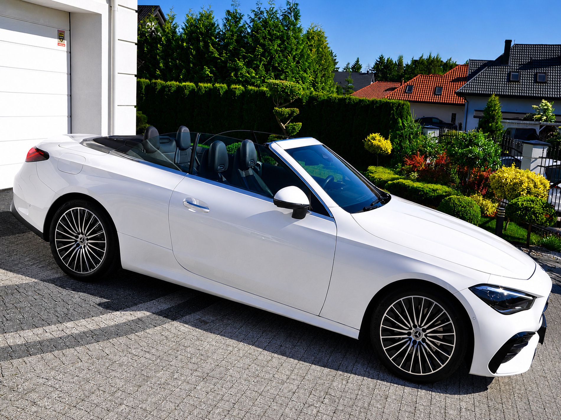 MERCEDES CLE CABRIO 200 AMG mHEV 204 KM+23KM - obrazek 8