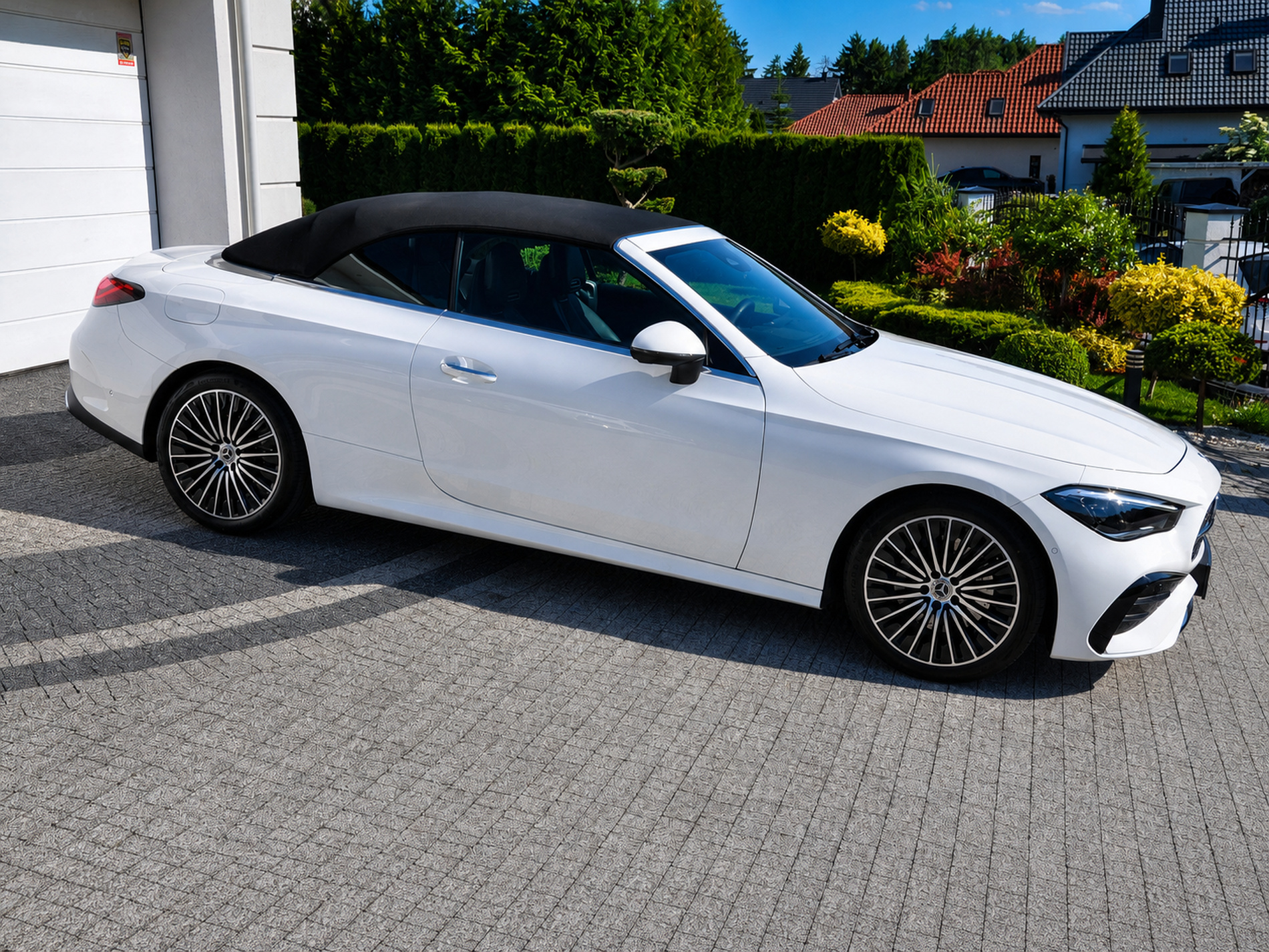 MERCEDES CLE CABRIO 200 AMG mHEV 204 KM+23KM - obrazek 9