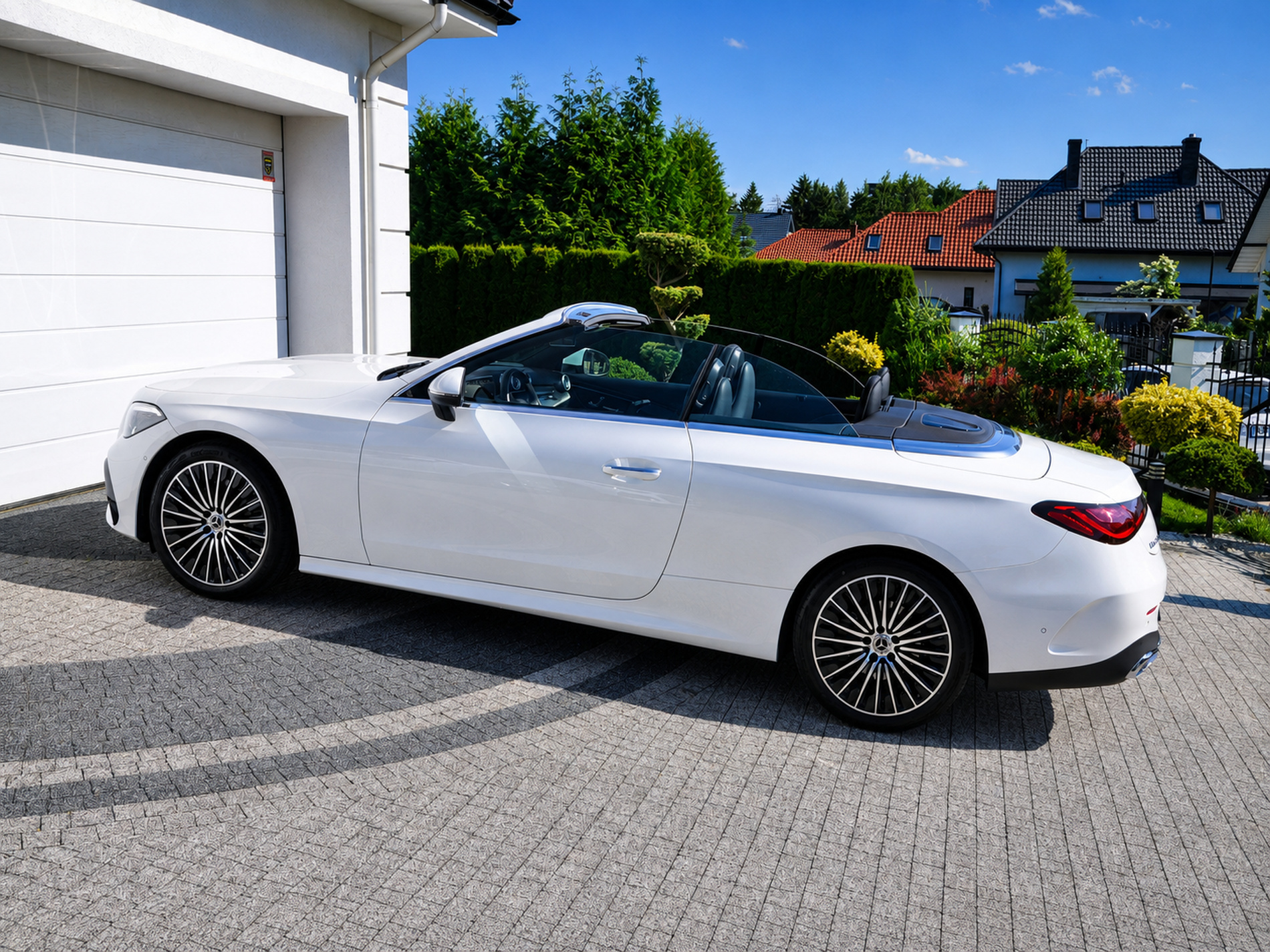 MERCEDES CLE CABRIO 200 AMG mHEV 204 KM+23KM - obrazek 10
