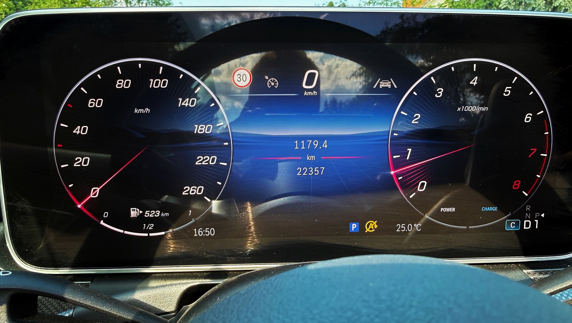 MERCEDES CLE CABRIO 200 AMG mHEV 204 KM+23KM - obrazek 44