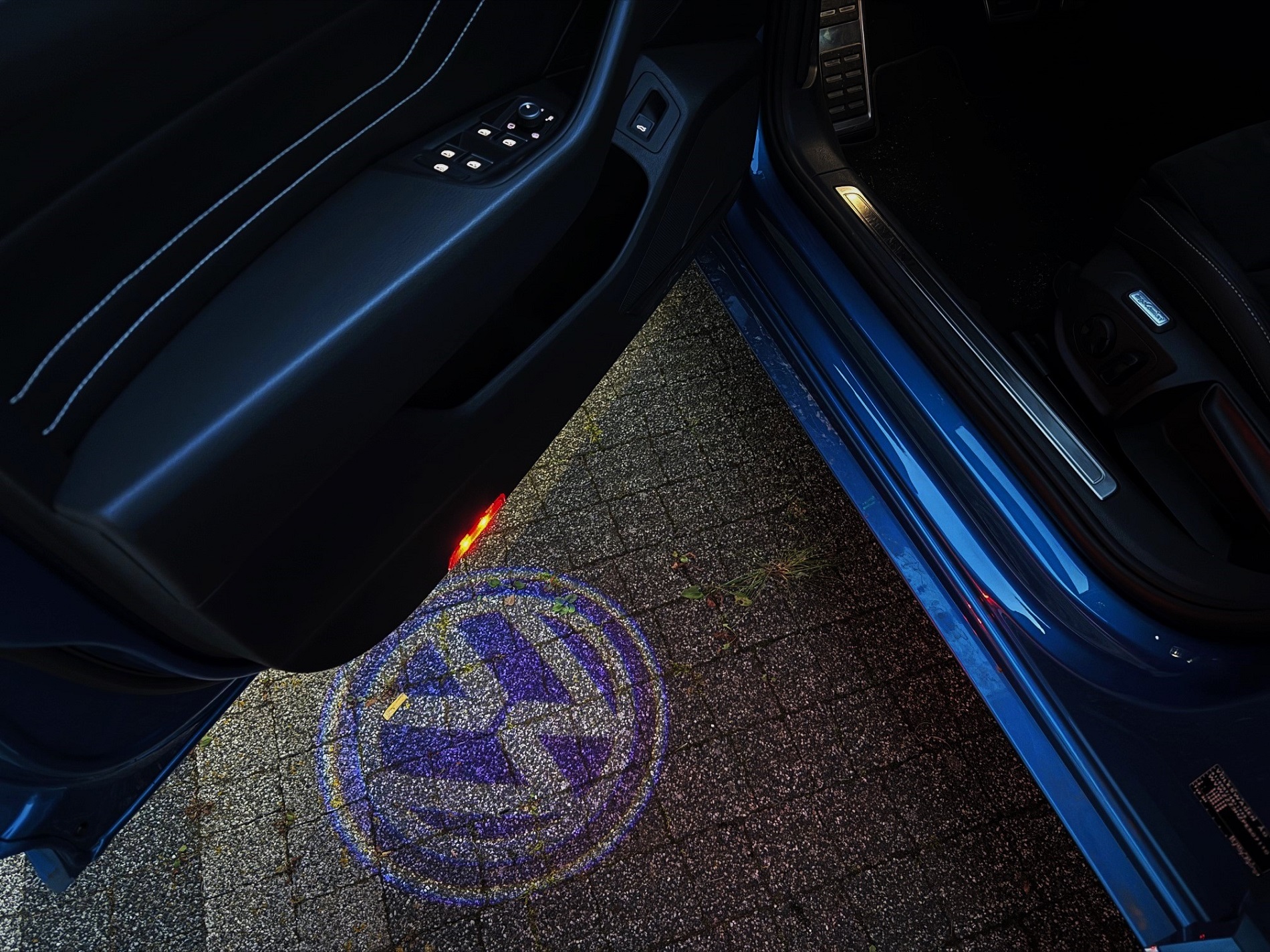 VW ARTEON SHOOTING BRAKE Elegance 2.0 TSI DSG 190 KM - obrazek 43