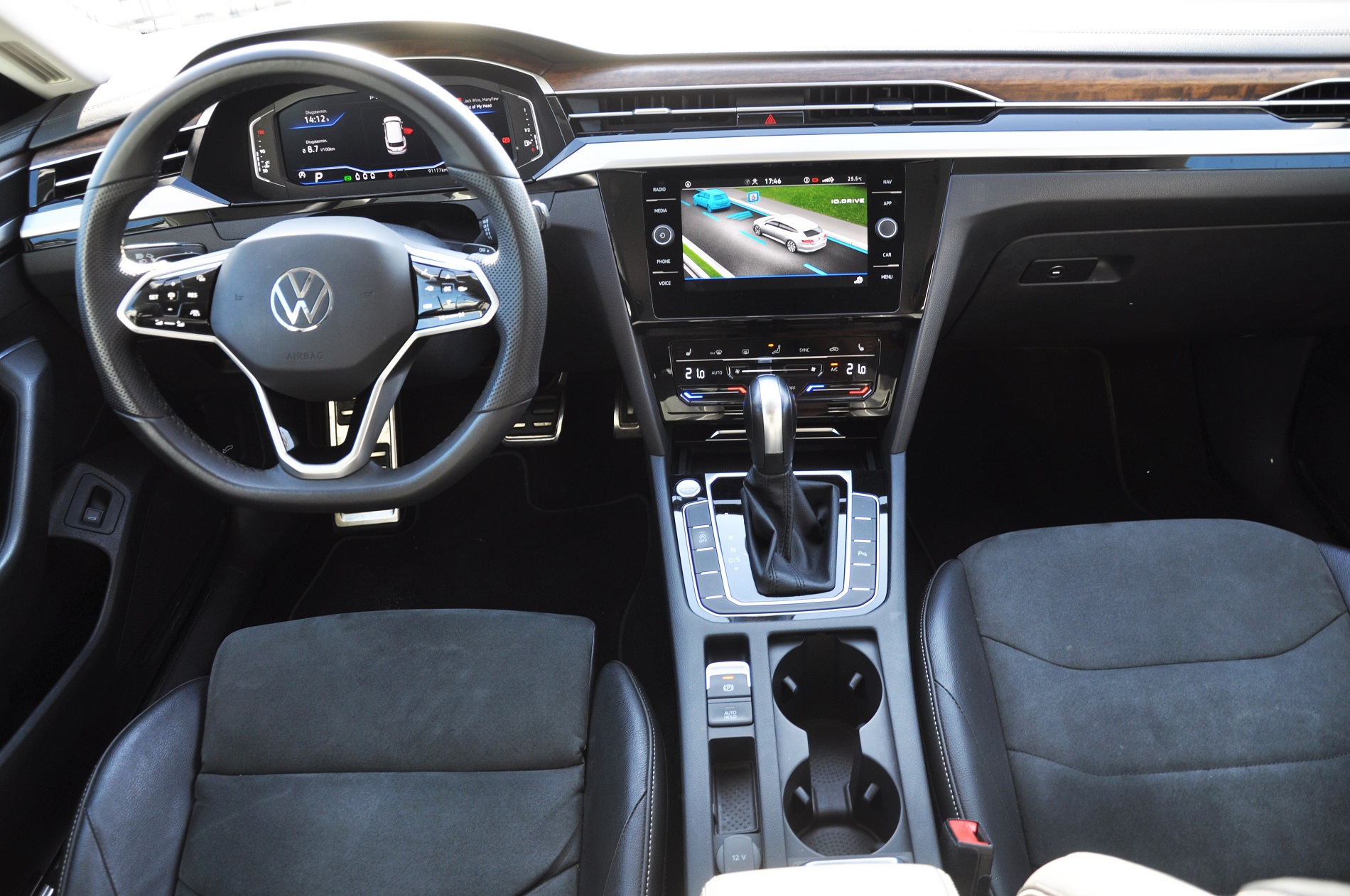 VW ARTEON SHOOTING BRAKE Elegance 2.0 TSI DSG 190 KM - obrazek 12