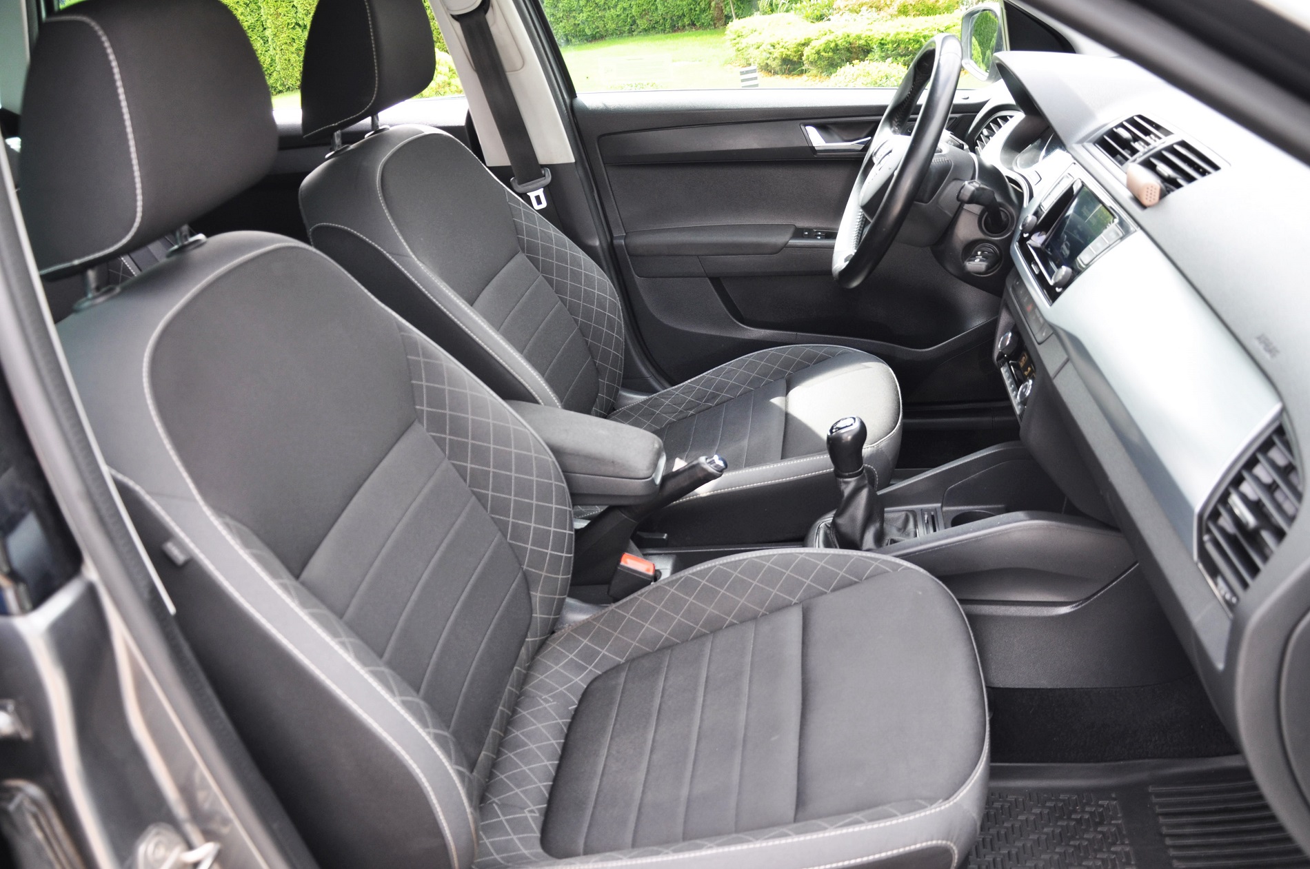 Skoda Fabia 1.0 TSI Ambition Plus 95 KM - obrazek 16
