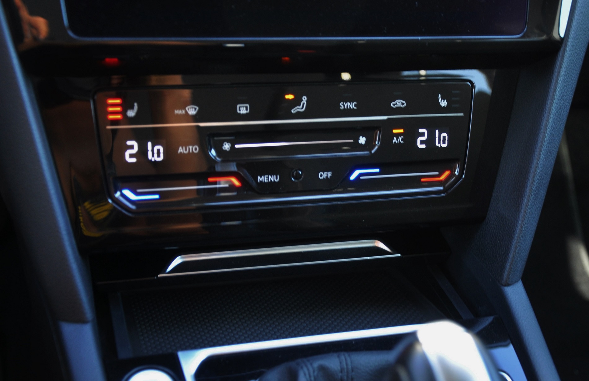 VW ARTEON SHOOTING BRAKE Elegance 2.0 TSI DSG 190 KM - obrazek 17