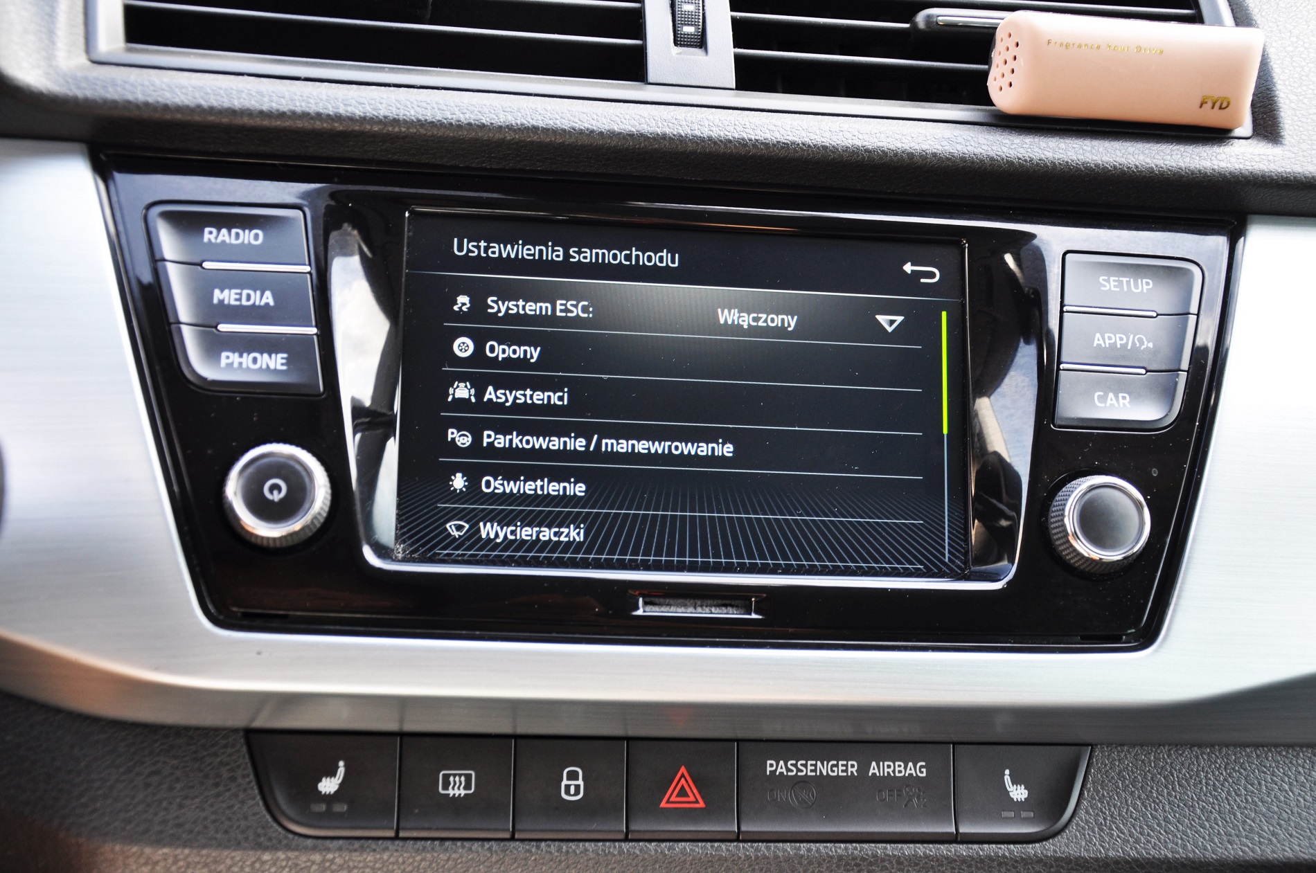 Skoda Fabia 1.0 TSI Ambition Plus 95 KM - obrazek 30