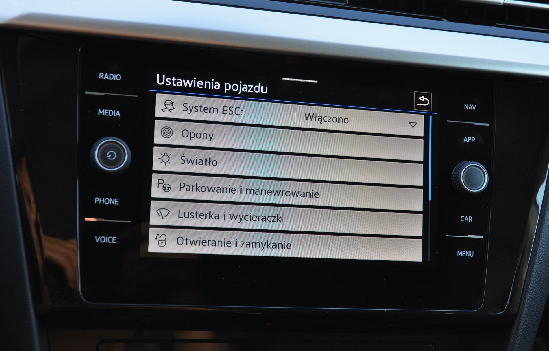 VW ARTEON SHOOTING BRAKE Elegance 2.0 TSI DSG 190 KM - obrazek 32