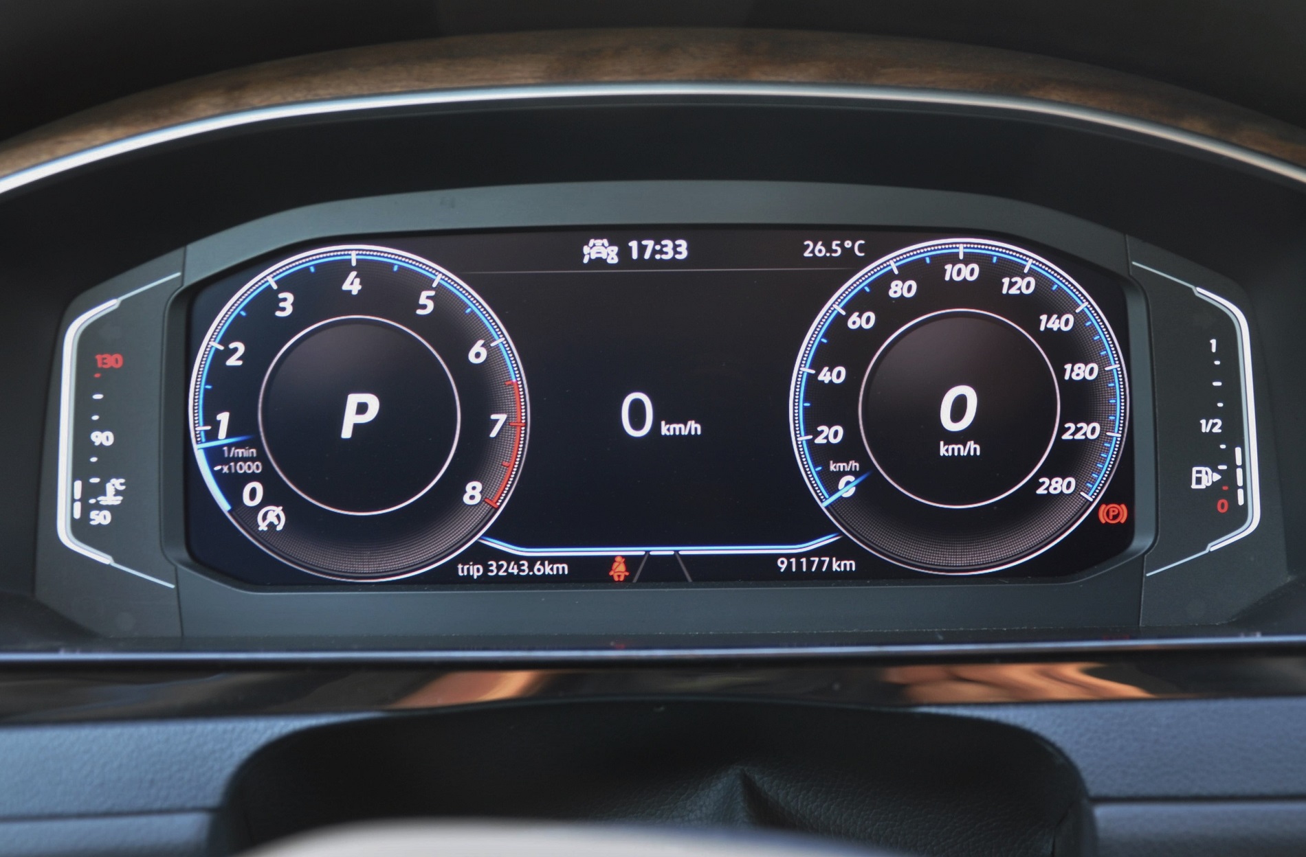 VW ARTEON SHOOTING BRAKE Elegance 2.0 TSI DSG 190 KM - obrazek 40