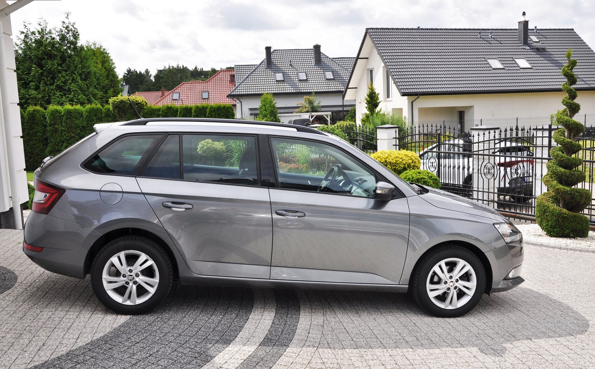Skoda Fabia 1.0 TSI Ambition Plus 95 KM - obrazek 6