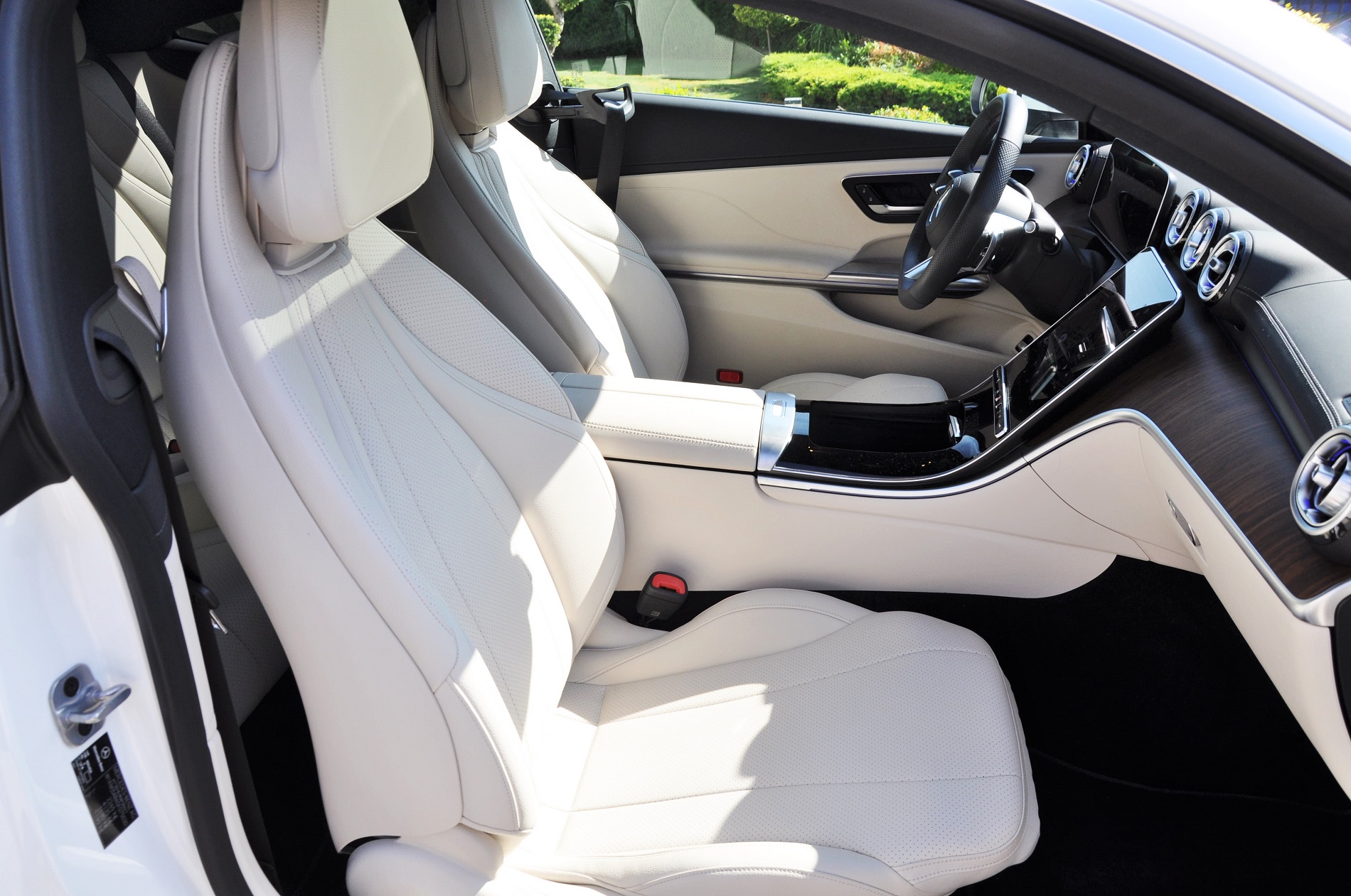 MERCEDES CLE COUPE 200 AMG mHEV 204 KM+23KM - obrazek 15