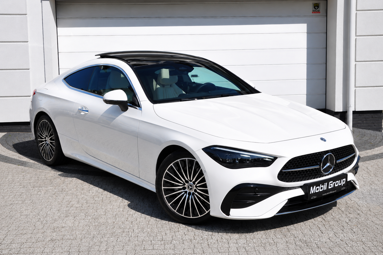 MERCEDES CLE COUPE 200 AMG mHEV 204 KM+23KM - obrazek 4