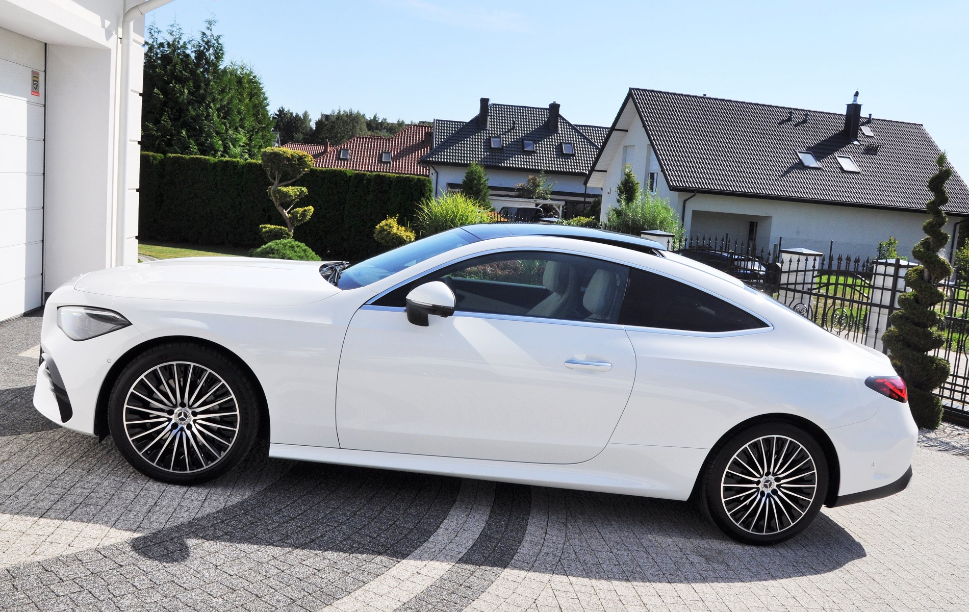 MERCEDES CLE COUPE 200 AMG mHEV 204 KM+23KM - obrazek 7